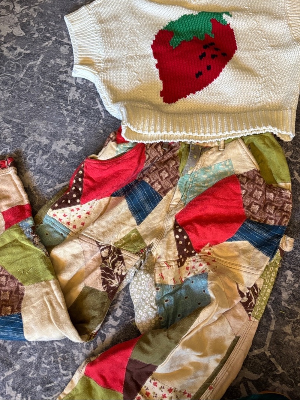 Kimchi Blue Micki Patchwork Cargo Pant - Picture 7 of 7